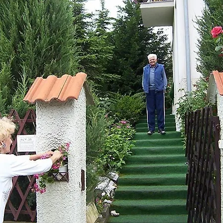 Evelyn Vendeghaz Vendégház *